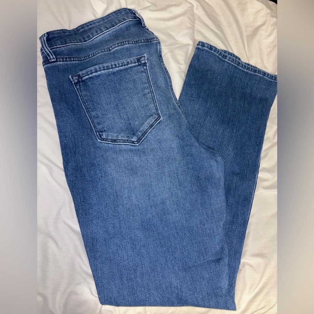 Old Navy Women's Mid Rise Bootcut Medium Wash Jeans - Picture 3 of 4